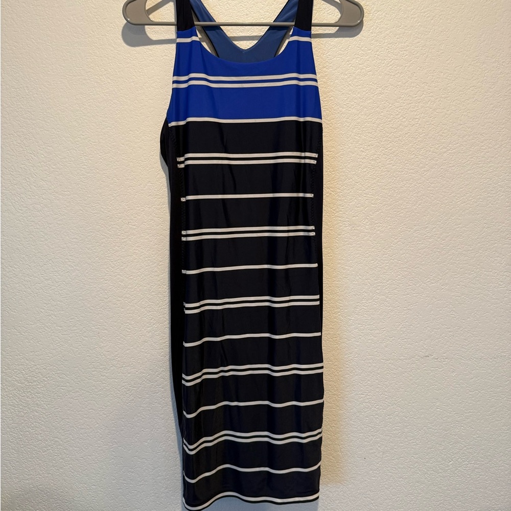🍄 Athleta Blue and Black Striped Midi Dress